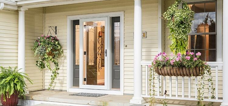 screen door installation in Canyon Lake